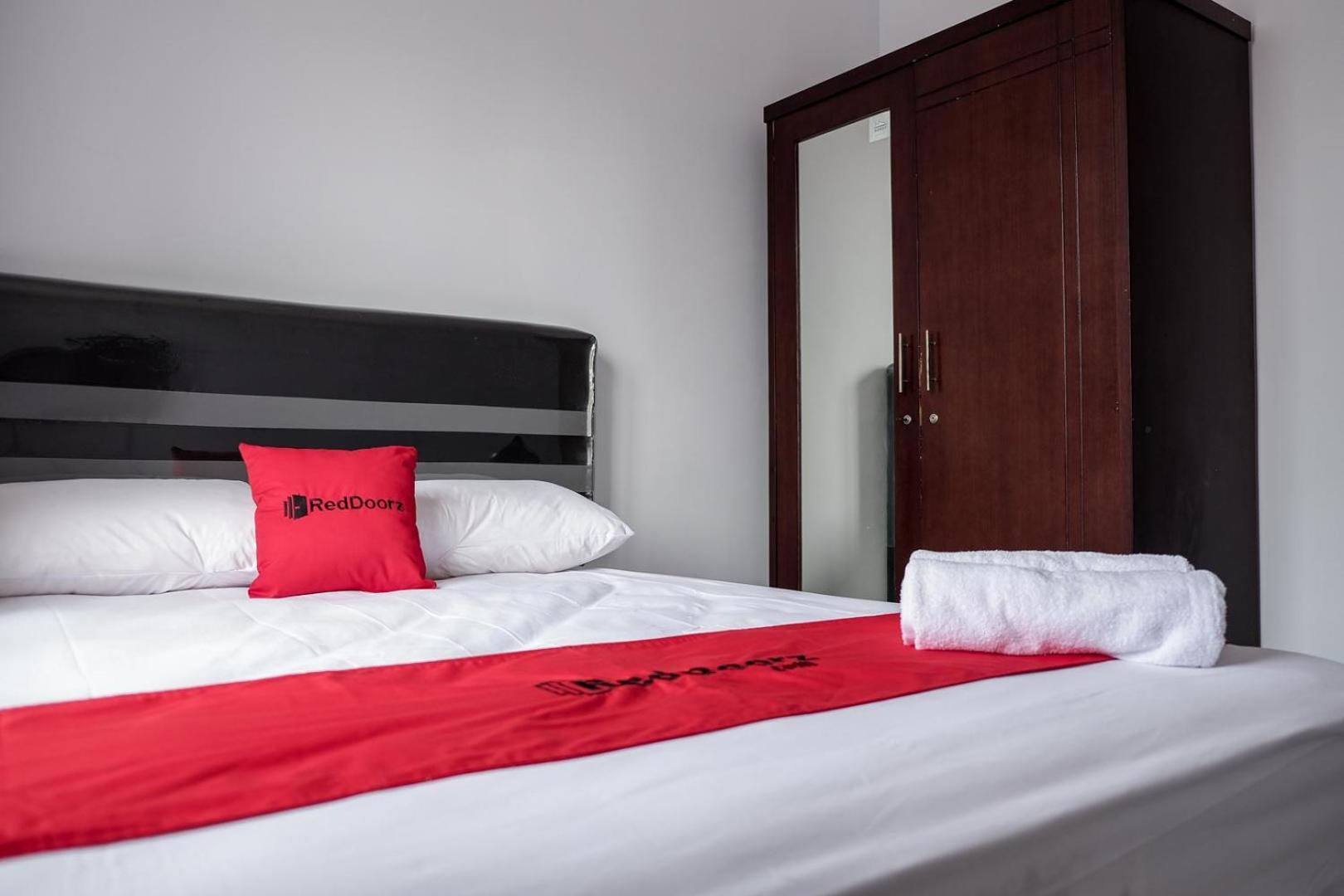 Reddoorz Near Supermall Karawaci 2 Tangerang Luaran gambar